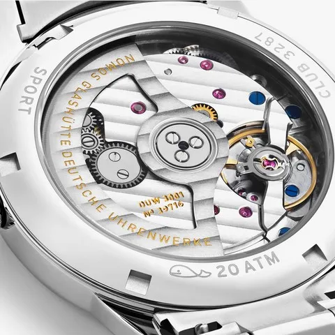 NOMOS Glashütte Club Sport Neomatik 37 Polar Rif. 750_07