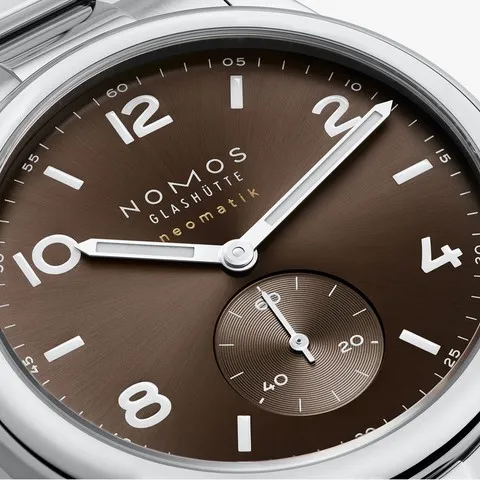 NOMOS Glashütte Club Sport Neomatik 39 Tabac Rif. 760_04
