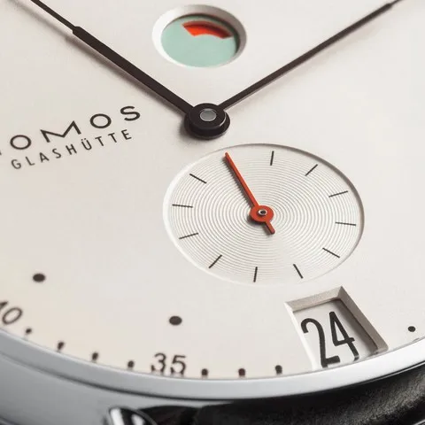 NOMOS Glashütte Metro Riserva Carica 37 ref. 1101